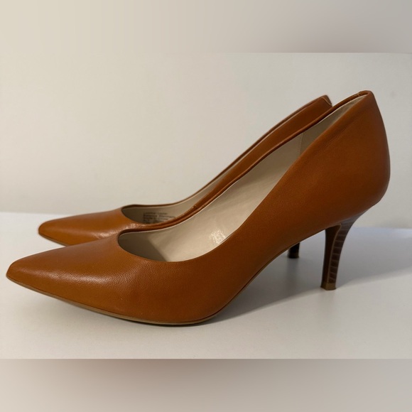 Alfani Shoes - Alfani Size 7.5 Step ‘N Flex Pointed-Toe Pumps - Cognac Tan